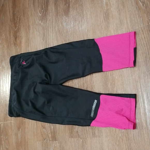 (S) Under Armour Cropped Leggings Breast Cancer Awareness Running Stretch - Picture 7 of 7
